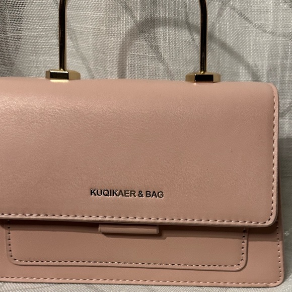 KUQIKAER & Bag with Crossbody NWOT - Picture 5 of 14